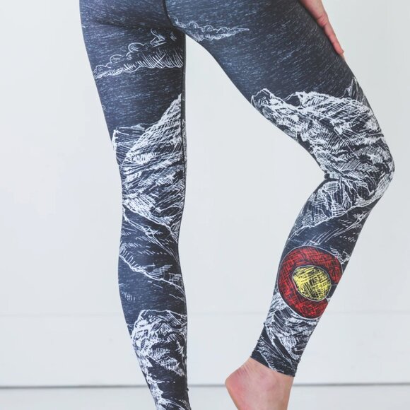 Colorado Threads Women's Mountain Sketch Leggings, Large - Picture 7 of 8